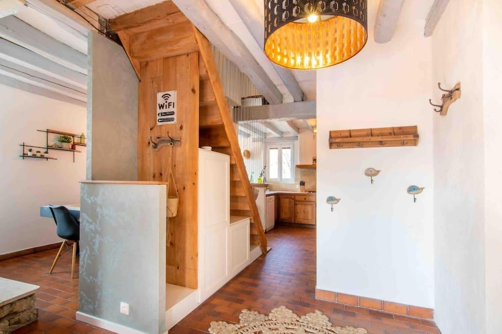 La Ferme Du Chateau Venon  Экстерьер фото